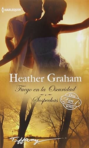 Cover of Fuego en la oscuridad; Sospechas