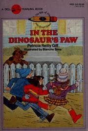 Cover of In the dinosaur's paw